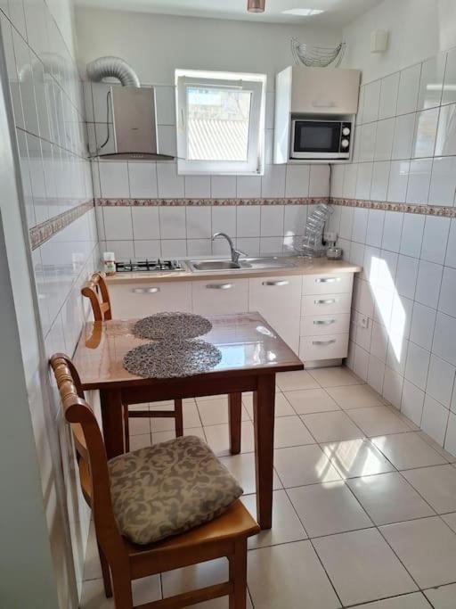 Miha'S Apartament Sulina Exteriér fotografie